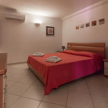 Apartmán Pittulongu Comfy Apt - W/ Private Parking & Pool